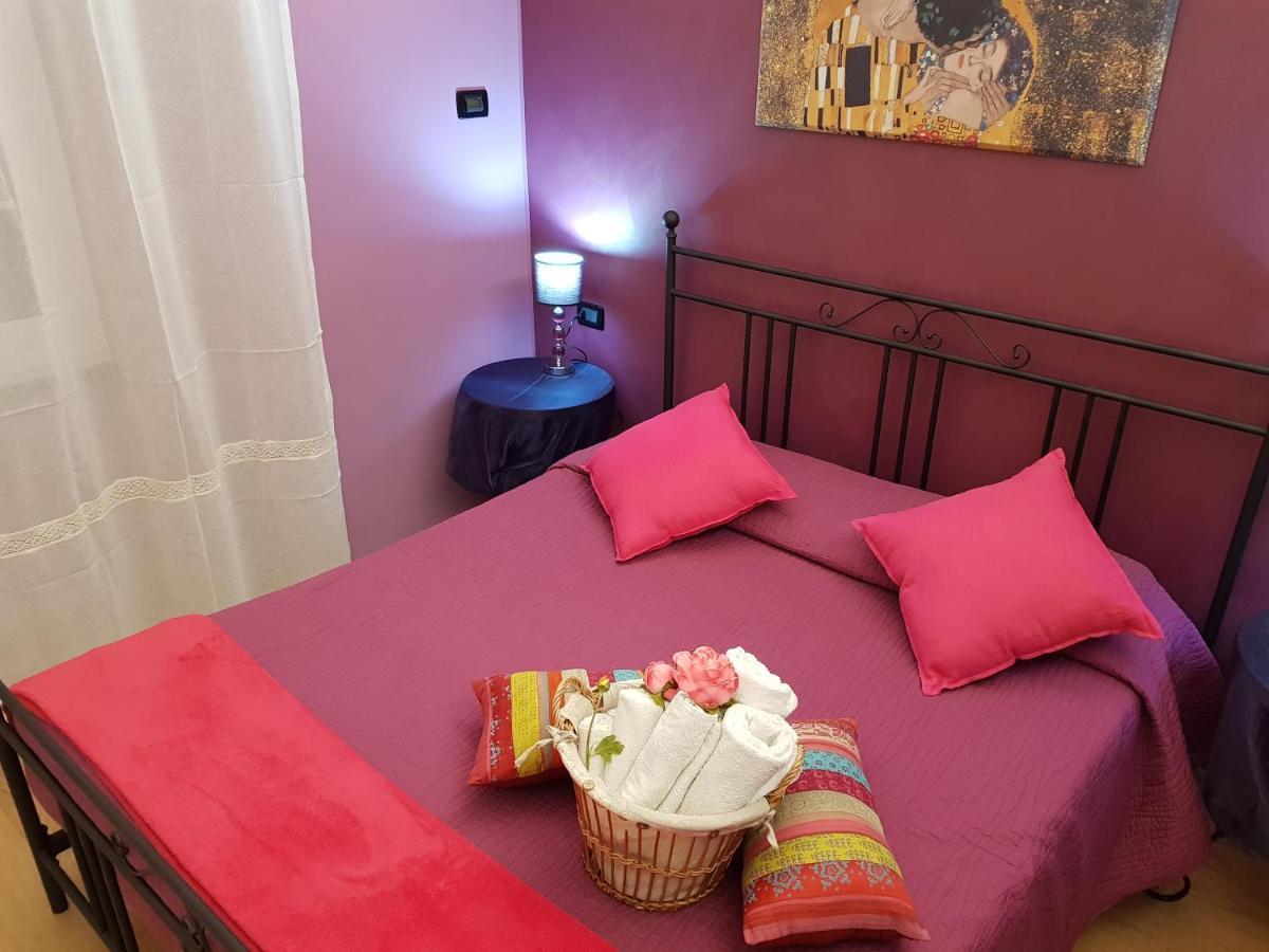 Bed and Breakfast Ghiro Ghiotto Пьетра-Лигуре Экстерьер фото