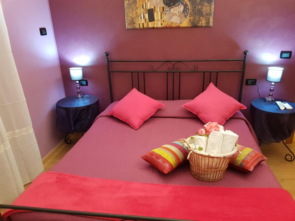 Bed and Breakfast Ghiro Ghiotto Пьетра-Лигуре Экстерьер фото