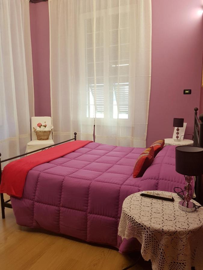 Bed and Breakfast Ghiro Ghiotto Пьетра-Лигуре Экстерьер фото